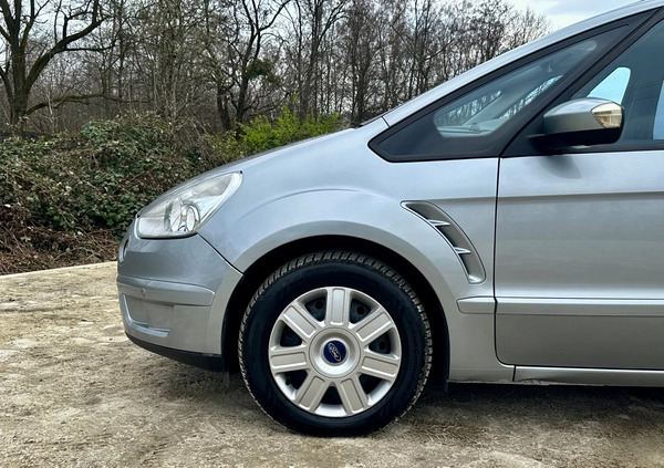 Ford S-Max cena 15900 przebieg: 370000, rok produkcji 2009 z Wrocław małe 407